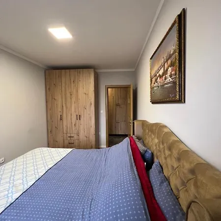 Luxurious In Apartament *